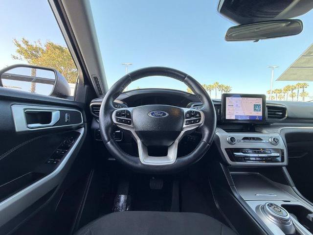 Certified 2023 Ford Explorer XLT RWD image 17