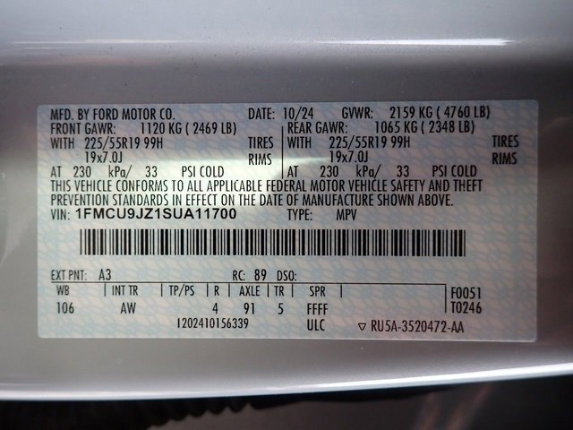 Certified 2025 Ford Escape Platinum w/ Premium Technology Package image 22