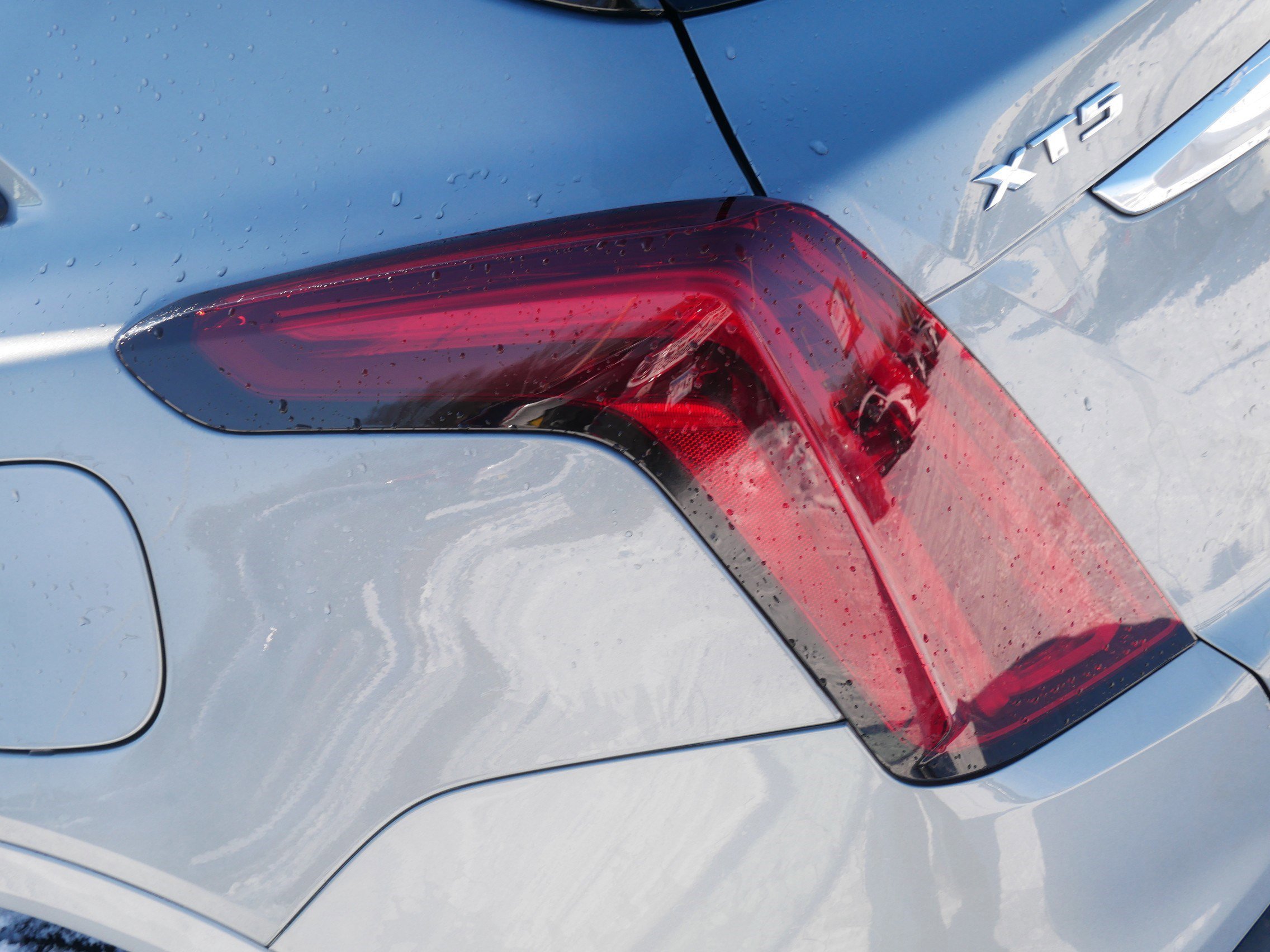 Used 2023 Cadillac XT5 Premium Luxury w/ LPO, Floor Liner Package image 17