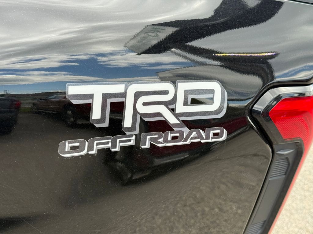 Used 2024 Toyota Tacoma TRD Off-Road AWD/4WD image 20
