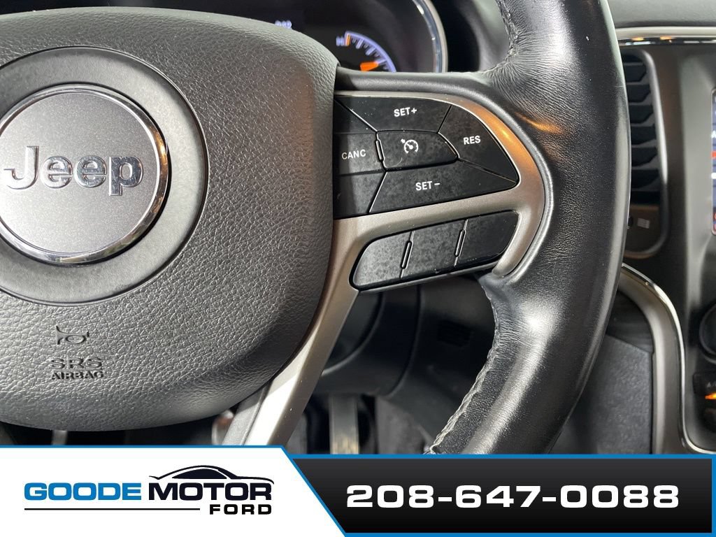 Used 2021 Jeep Grand Cherokee Laredo AWD/4WD image 14