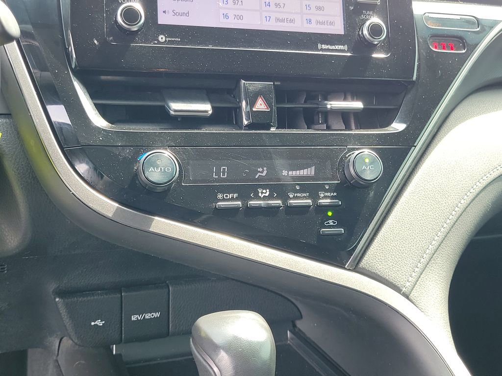 Used 2021 Toyota Camry SE FWD image 28