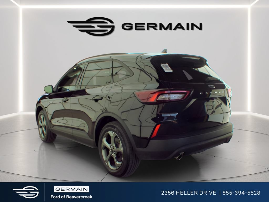 Certified 2025 Ford Escape ST-Line AWD/4WD image 4