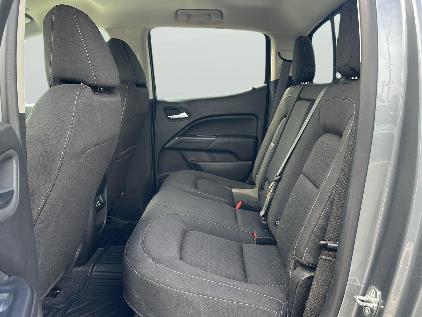 Used 2020 GMC Canyon SLE w/ Elevation Edition image 24