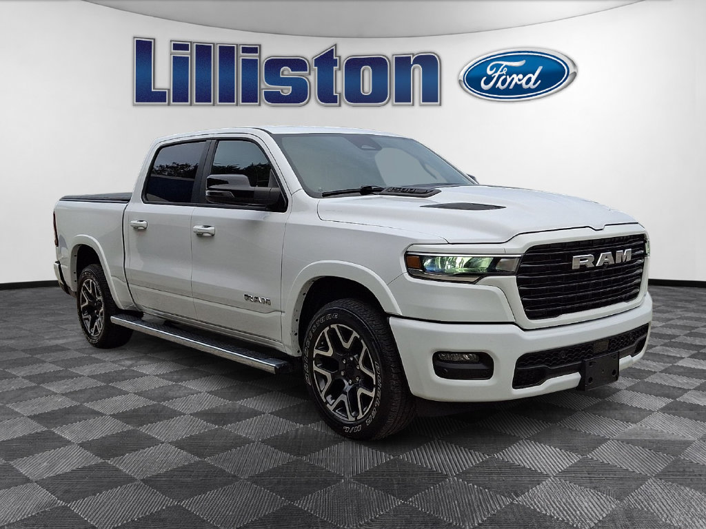 Used 2025 RAM 1500 Laramie w/ Sport Appearance Package AWD/4WD image 3