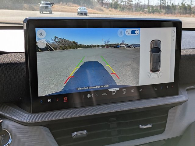 Certified 2025 Ford Explorer Active w/ Active Comfort Package image 22