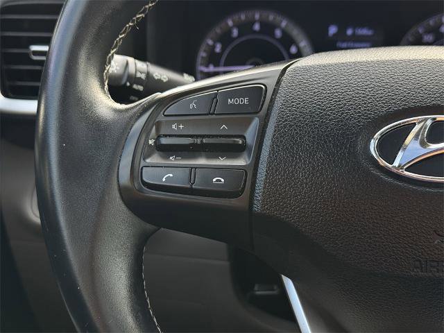 Used 2022 Hyundai Venue SEL w/ Cargo Package image 20