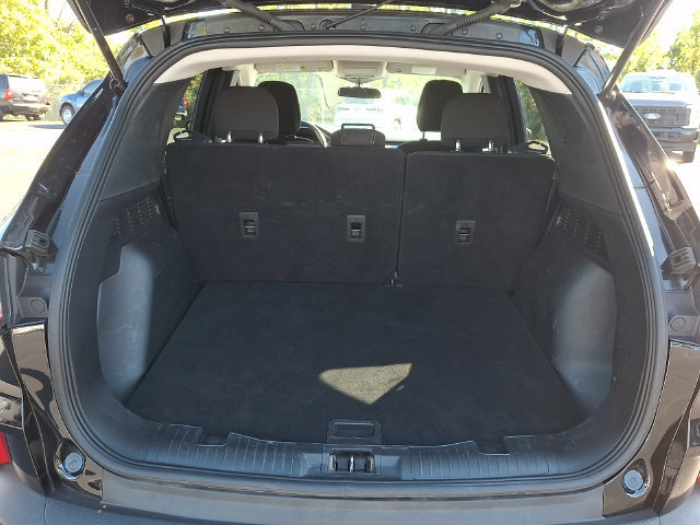 Certified 2025 Ford Escape Active w/ Cold Weather Package FWD image 35