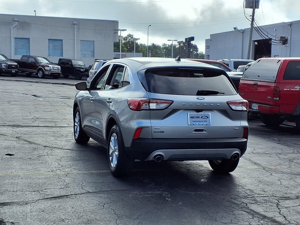 Certified 2022 Ford Escape SE w/ Convenience Package FWD image 5