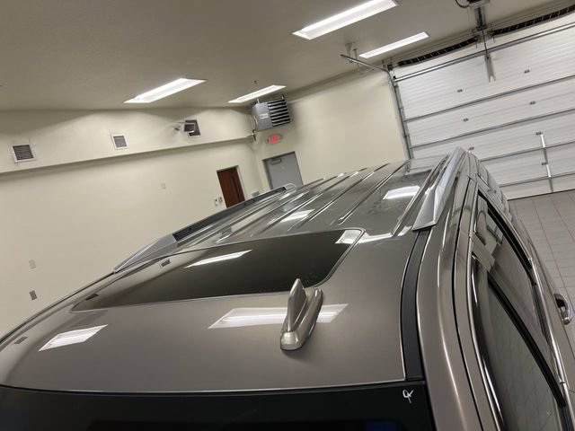 Used 2017 Cadillac Escalade Platinum AWD/4WD image 21