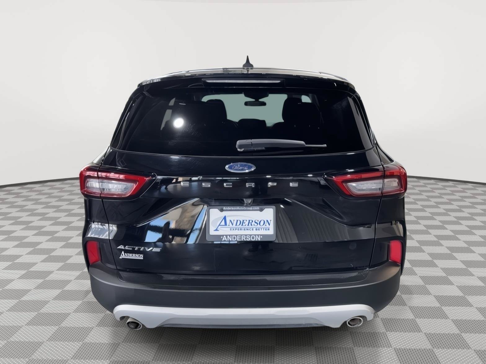 Certified 2025 Ford Escape Active w/ Cold Weather Package FWD image 8