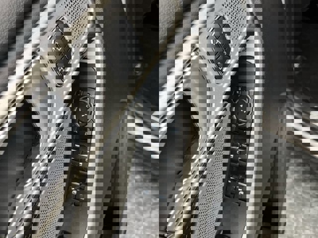 Certified 2023 Ford Explorer Limited w/ Limited Technology Package image 9