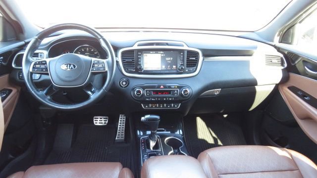 Used 2019 Kia Sorento SX image 9