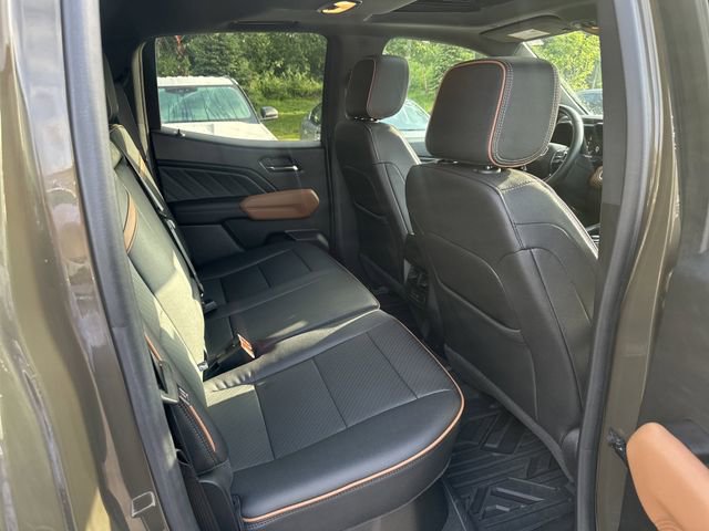 Used 2023 GMC Canyon AT4 w/ AT4 Premium Package AWD/4WD image 18