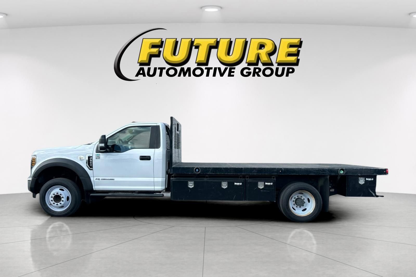 Certified 2019 Ford F550 2WD Regular Cab Super Duty image 6