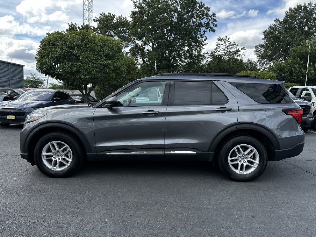 Certified 2025 Ford Explorer Active AWD/4WD image 8