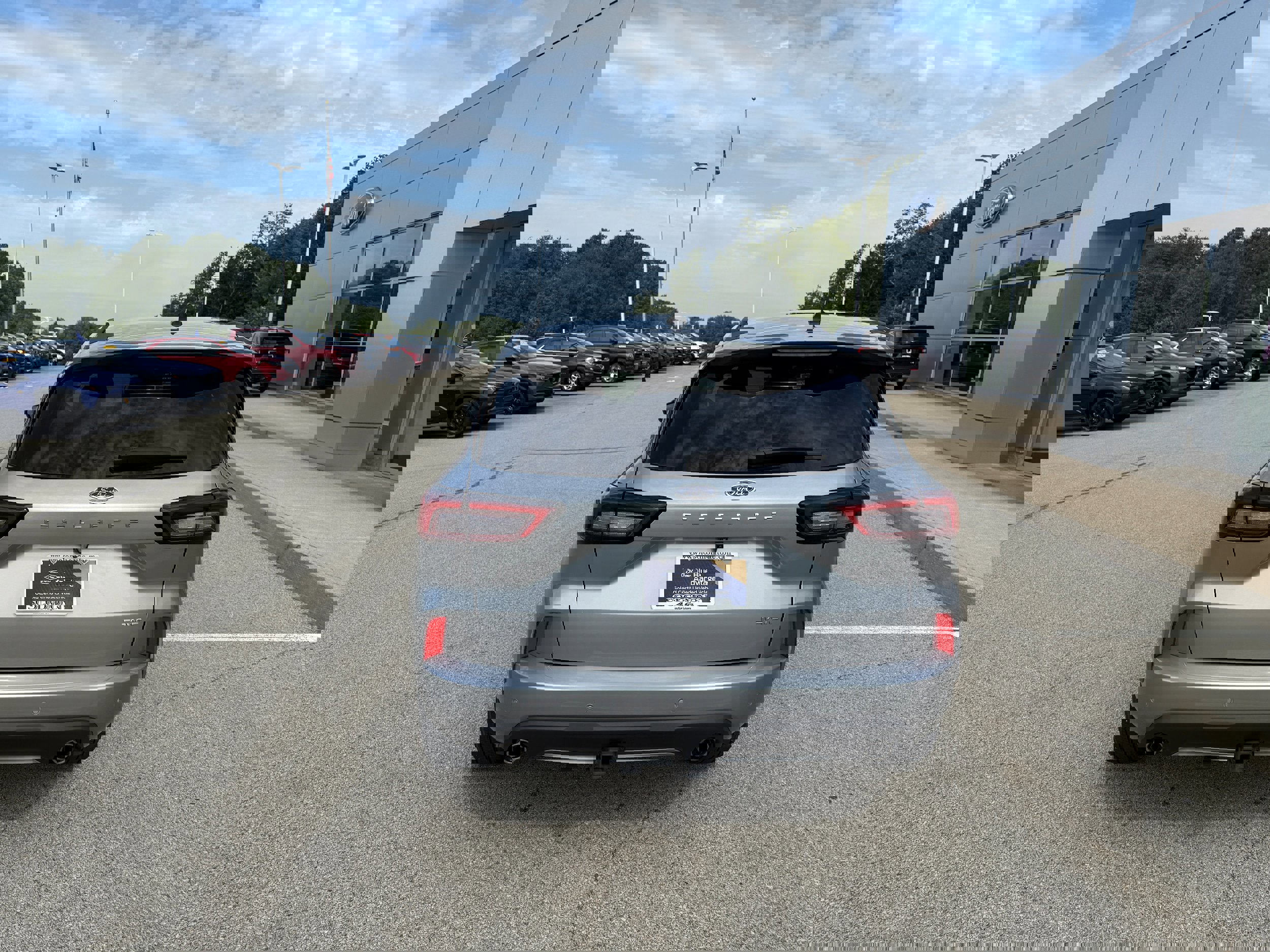 Certified 2023 Ford Escape ST-Line Select w/ Tech Pack #2 image 4