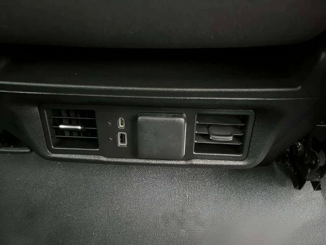 Used 2023 Chevrolet Silverado 1500 LT AWD/4WD image 12