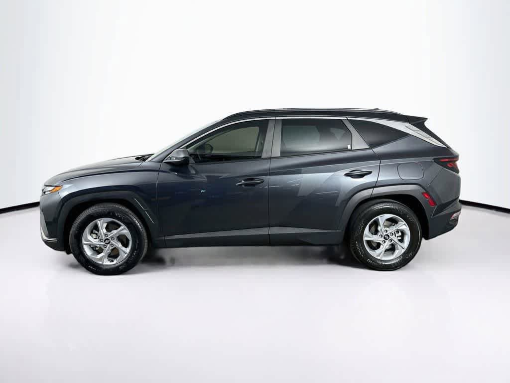 Used 2024 Hyundai Tucson SEL FWD image 2