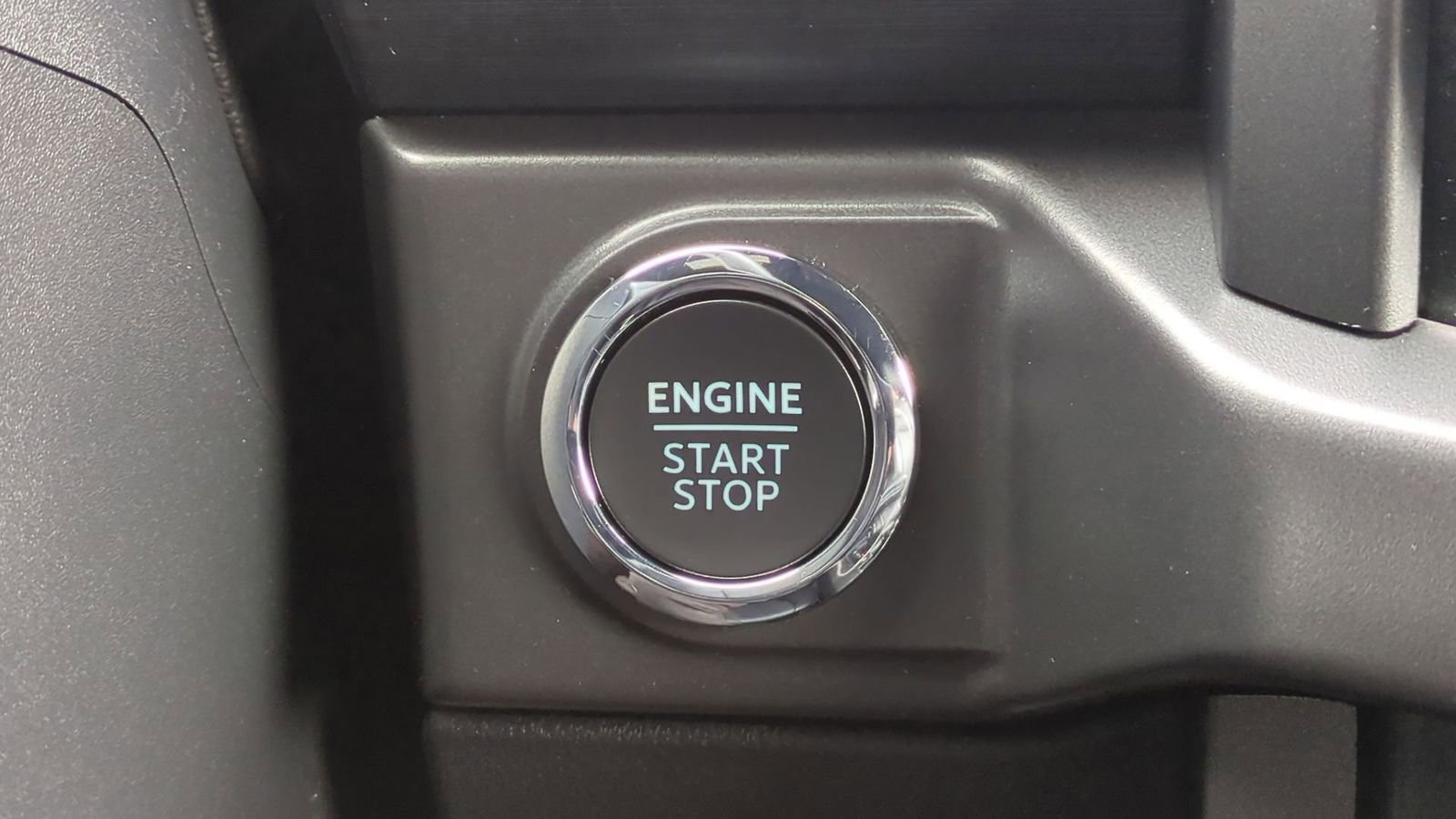 Certified 2024 Ford F150 XLT w/ Equipment Group 303A High image 30