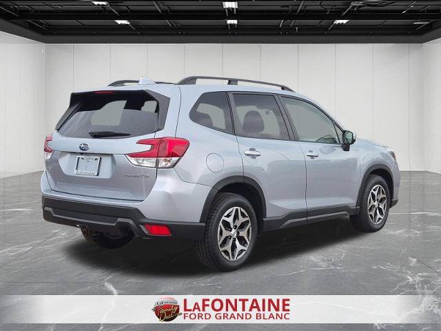 Used 2021 Subaru Forester Premium AWD/4WD image 5