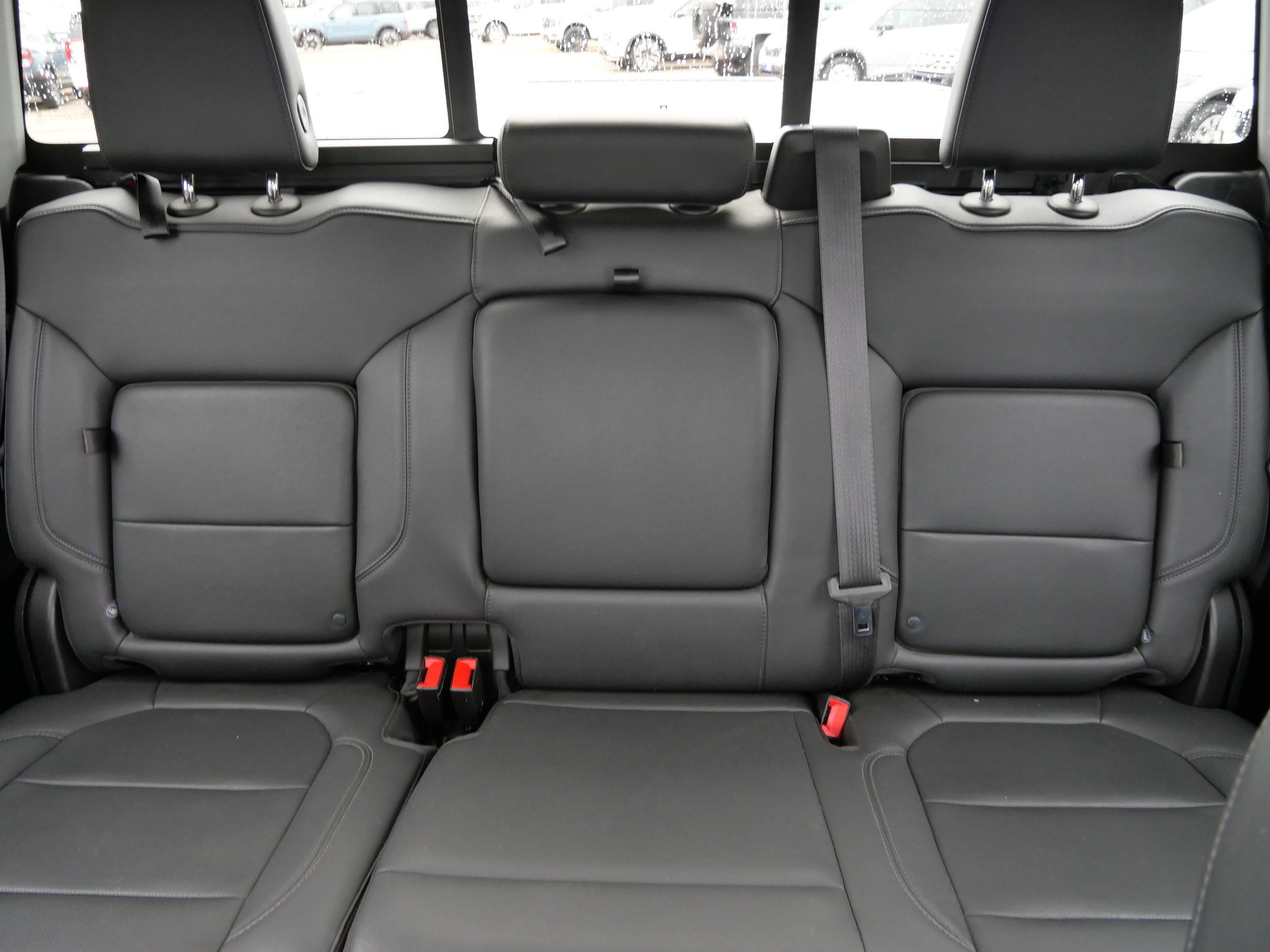 Used 2022 Chevrolet Silverado 1500 LTZ w/ LTZ Convenience Package II AWD/4WD image 13