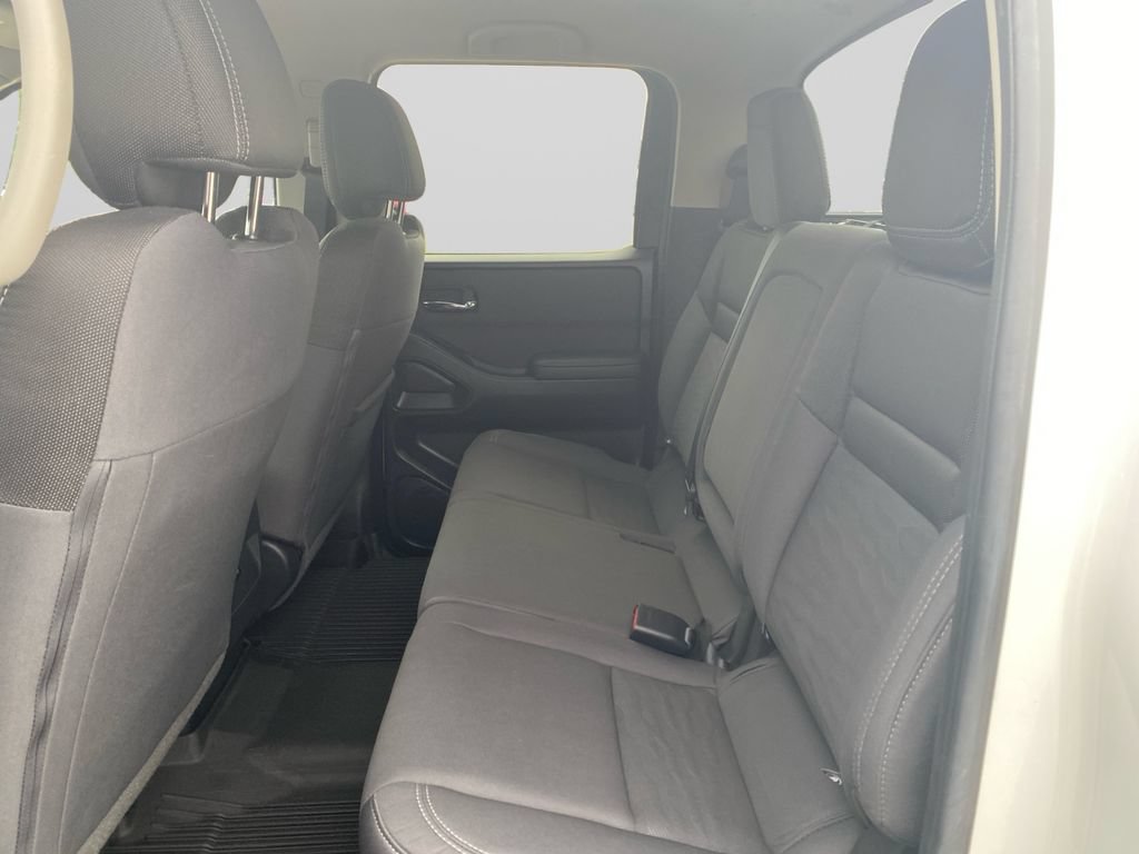 Used 2024 Nissan Frontier SV AWD/4WD image 19