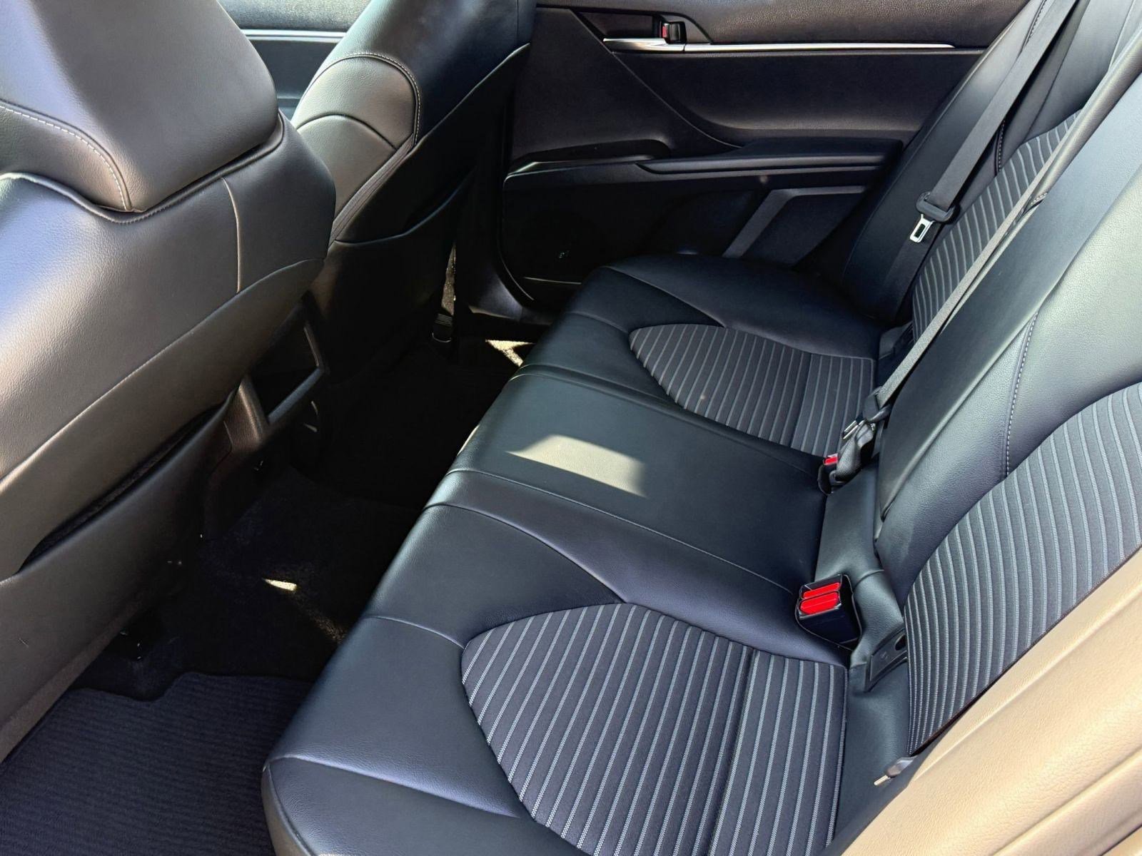 Used 2023 Toyota Camry SE image 26