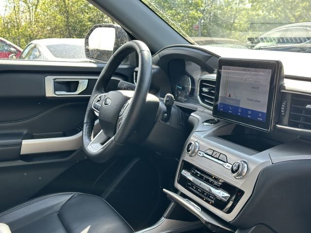 Certified 2023 Ford Explorer XLT w/ Equipment Group 202A image 34