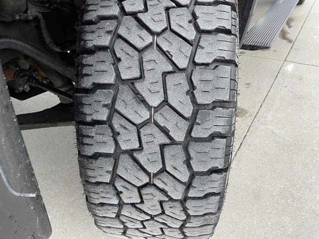 Used 2024 GMC Sierra 2500 AT4 w/ AT4 Preferred Package image 11