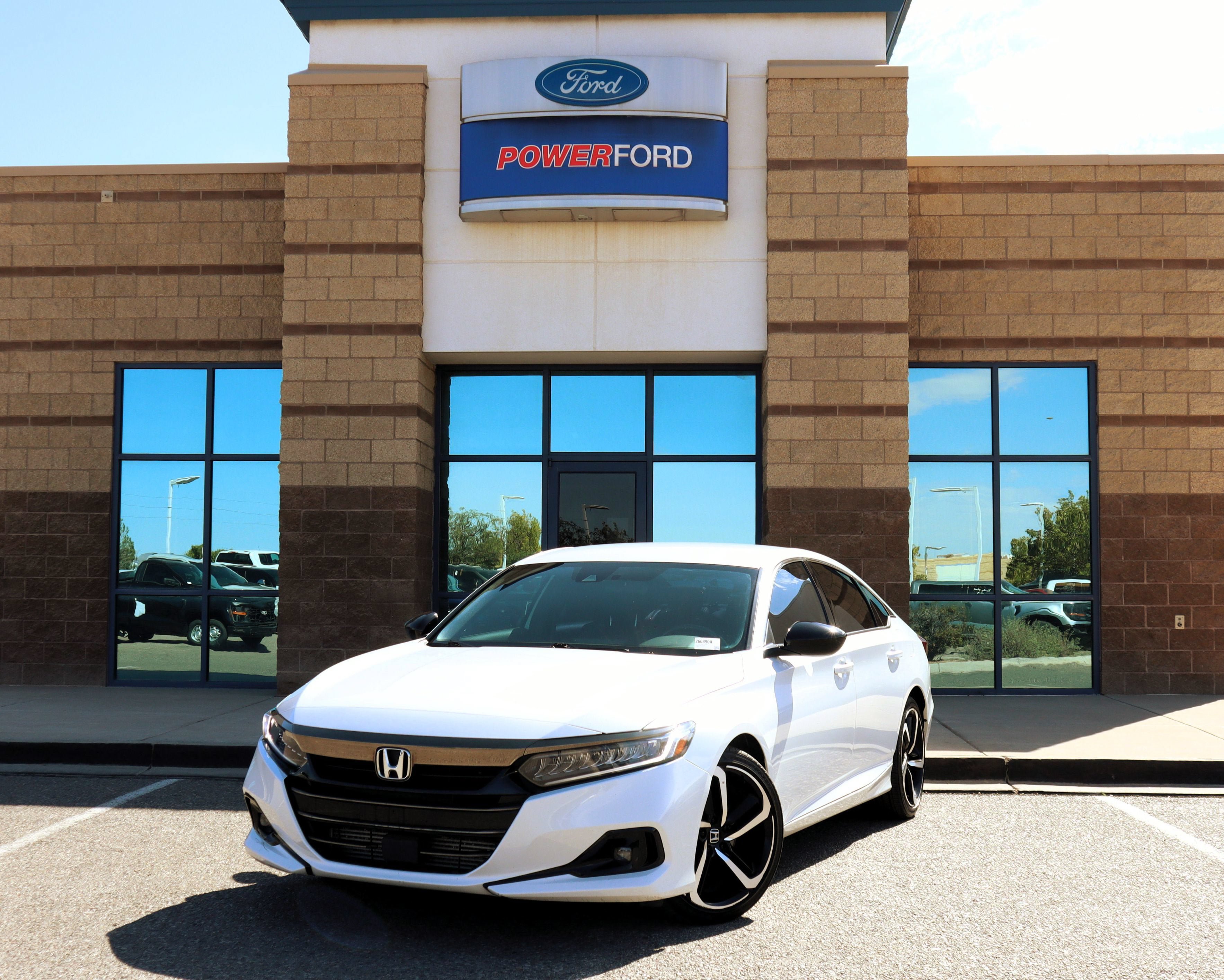 Used 2022 Honda Accord Sport image 2