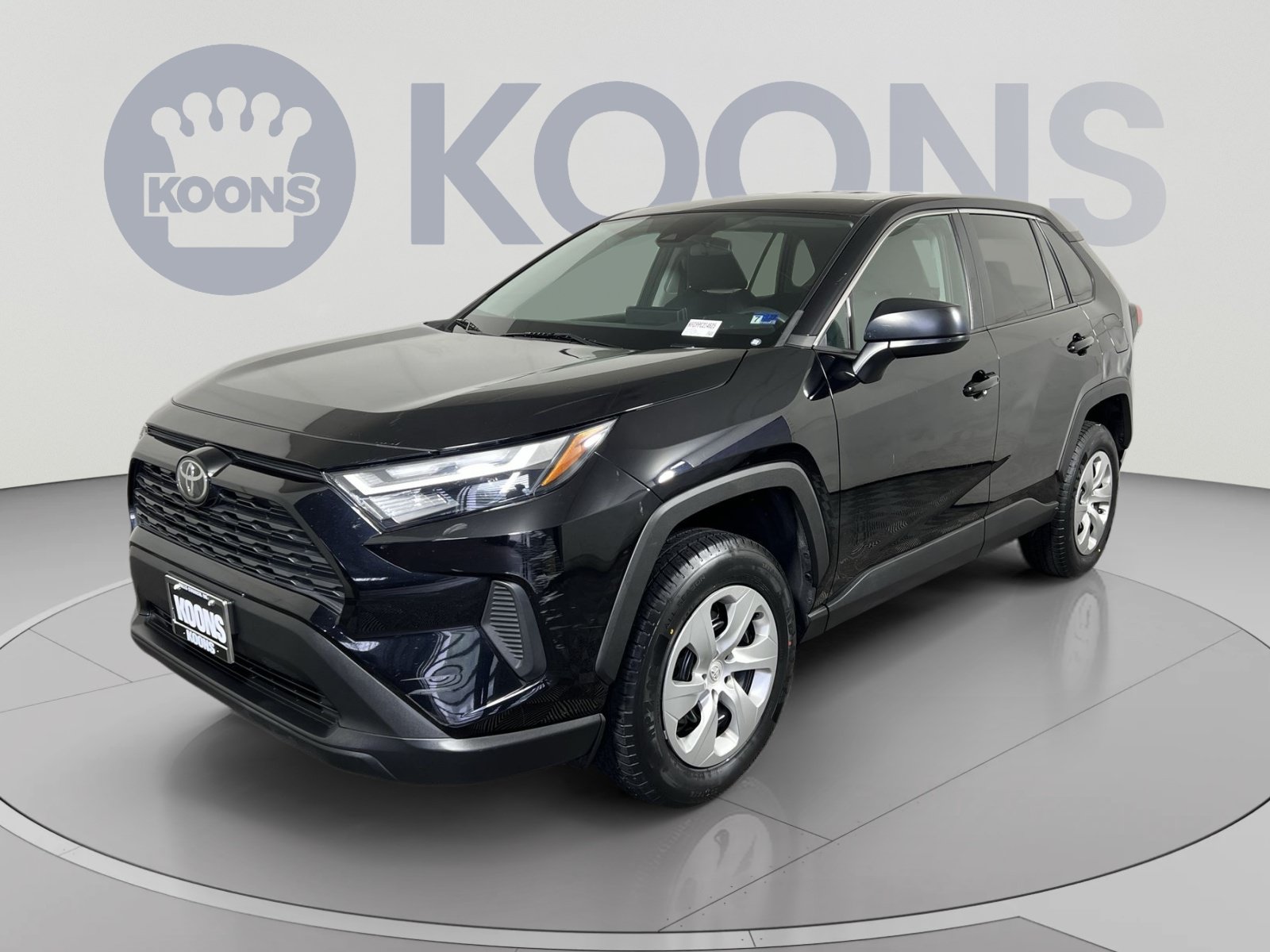 Used 2023 Toyota RAV4 LE FWD image 5