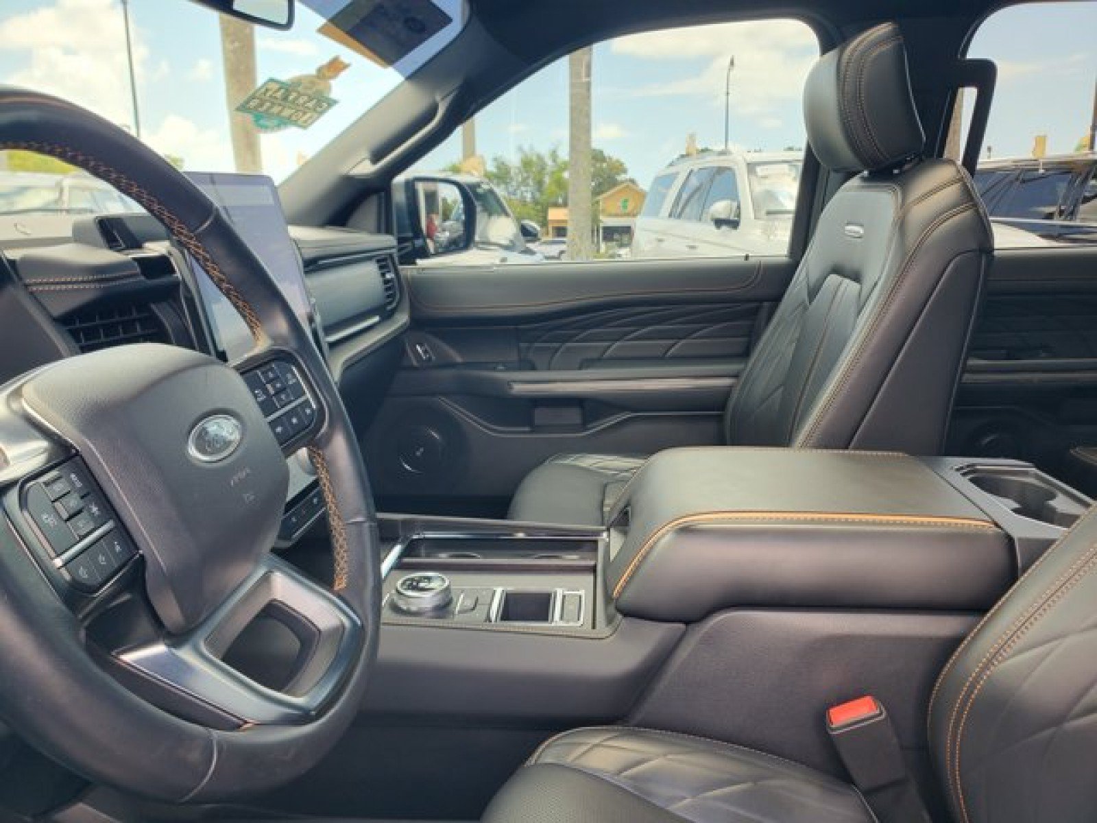 Certified 2024 Ford Expedition Max Platinum RWD image 11