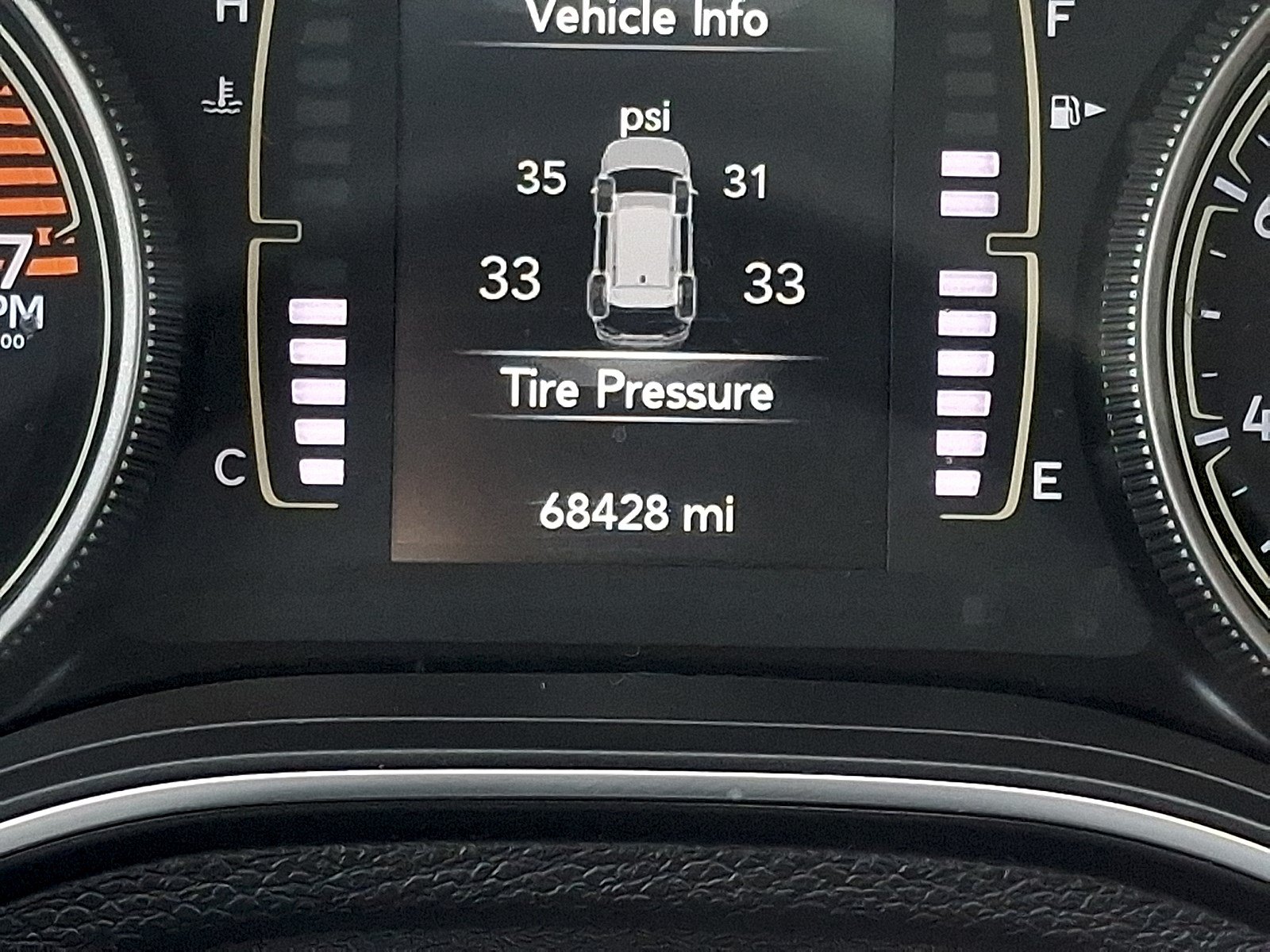 Used 2019 Jeep Cherokee Latitude w/ Popular Appearance Group FWD image 17