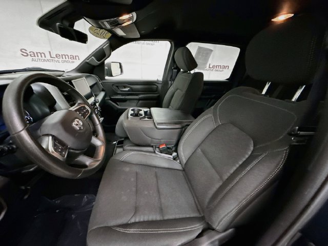 Used 2025 RAM 1500 Warlock AWD/4WD image 19