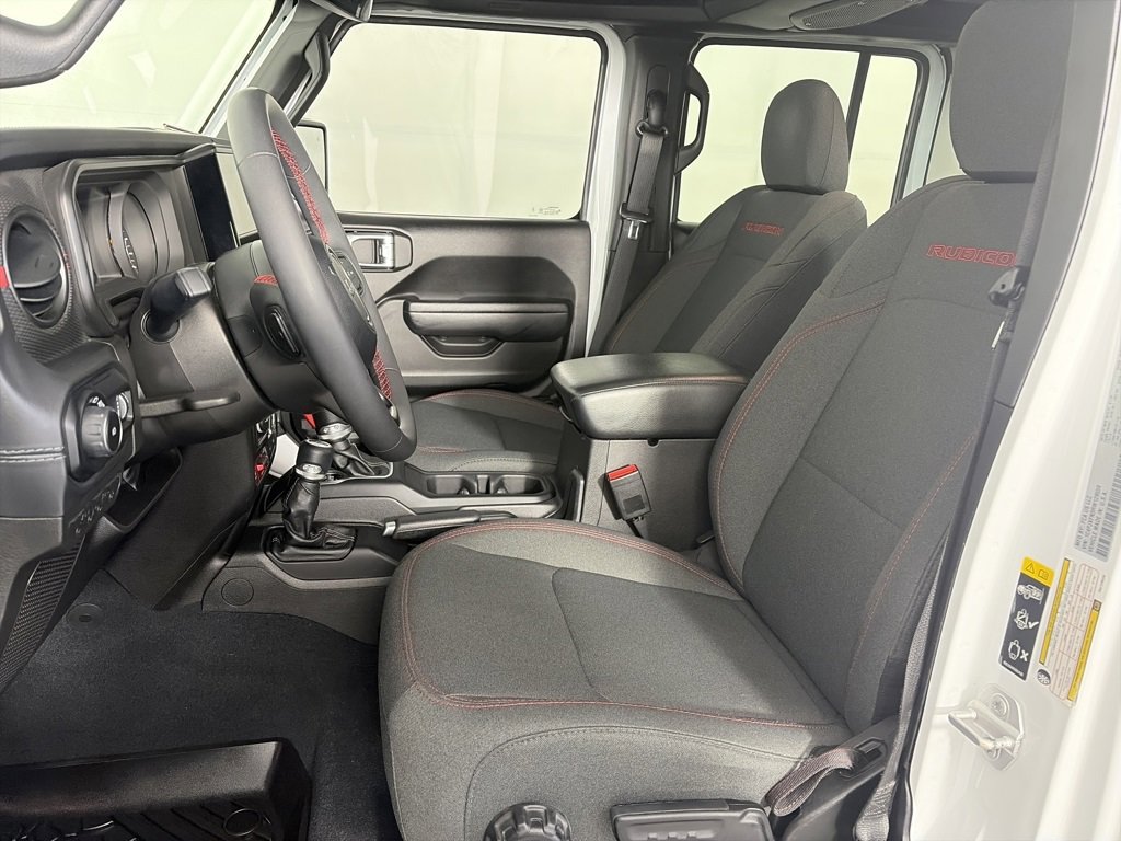 Used 2024 Jeep Wrangler Unlimited Rubicon w/ Technology Group image 11