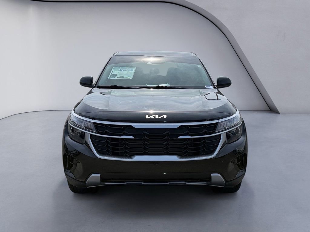 Used 2025 Kia Seltos LX image 7