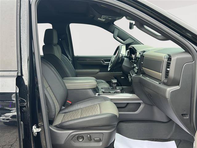 Used 2024 Chevrolet Silverado 1500 ZR2 w/ Technology Package AWD/4WD image 17