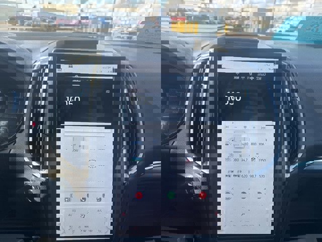 Certified 2023 Ford Edge ST-Line w/ Class II Trailer Tow Package image 16