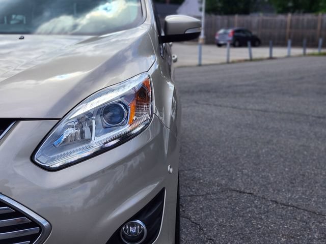 Certified 2017 Ford C-MAX Titanium w/ Equipment Group 301A FWD image 10