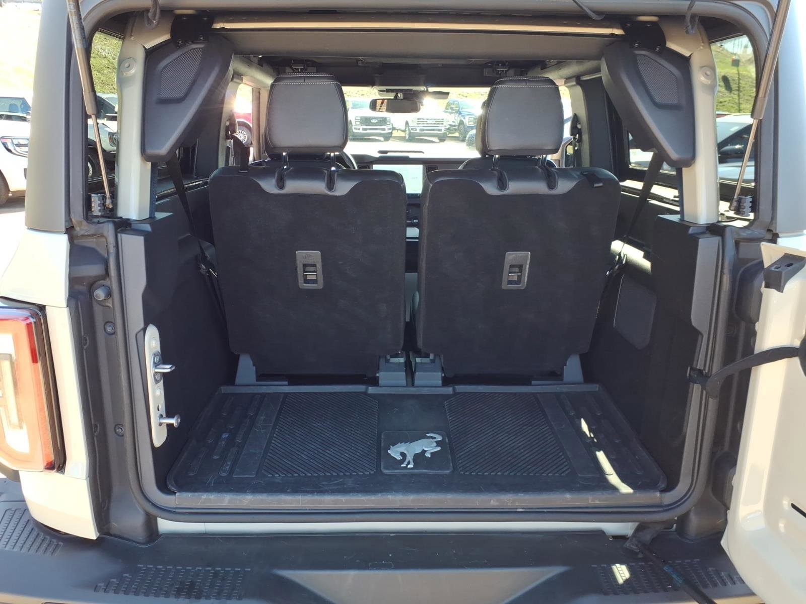 Certified 2025 Ford Bronco Badlands w/ Sasquatch Package image 11