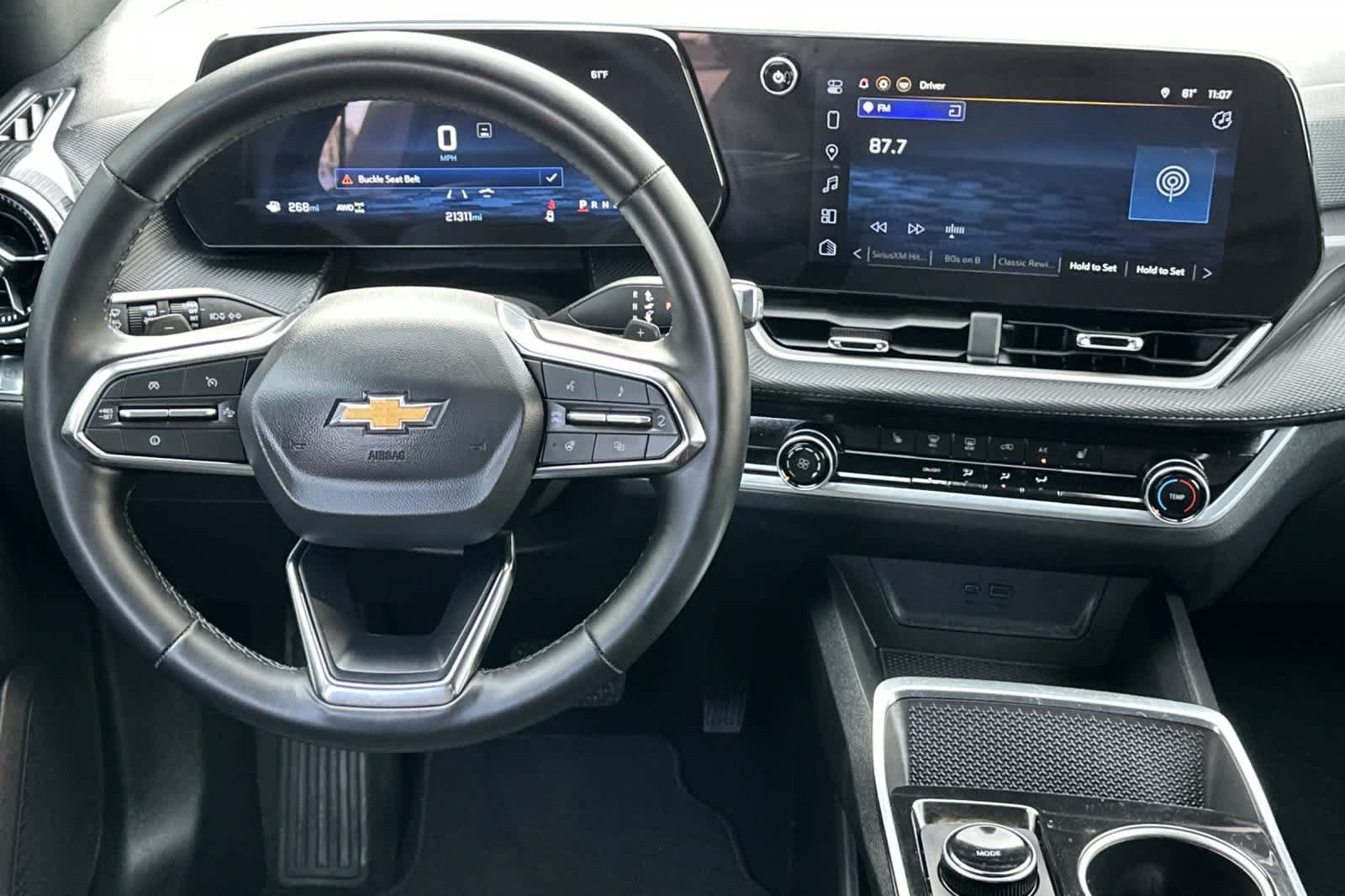 Used 2026 Chevrolet Equinox LT AWD/4WD image 14