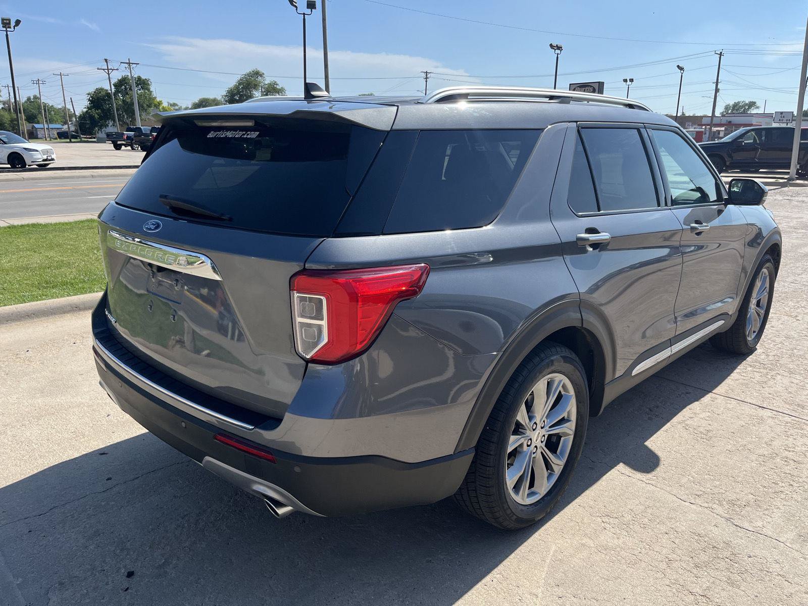 Certified 2022 Ford Explorer Limited w/ Equipment Group 301A RWD image 6