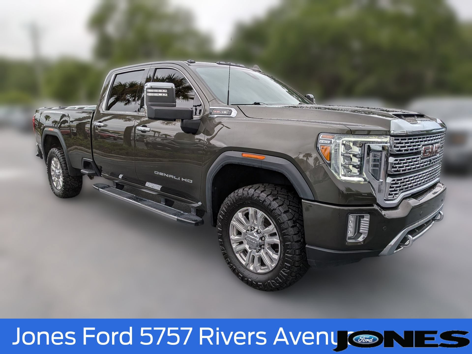 Used 2022 GMC Sierra 2500 Denali w/ Denali Ultimate Package AWD/4WD image 2