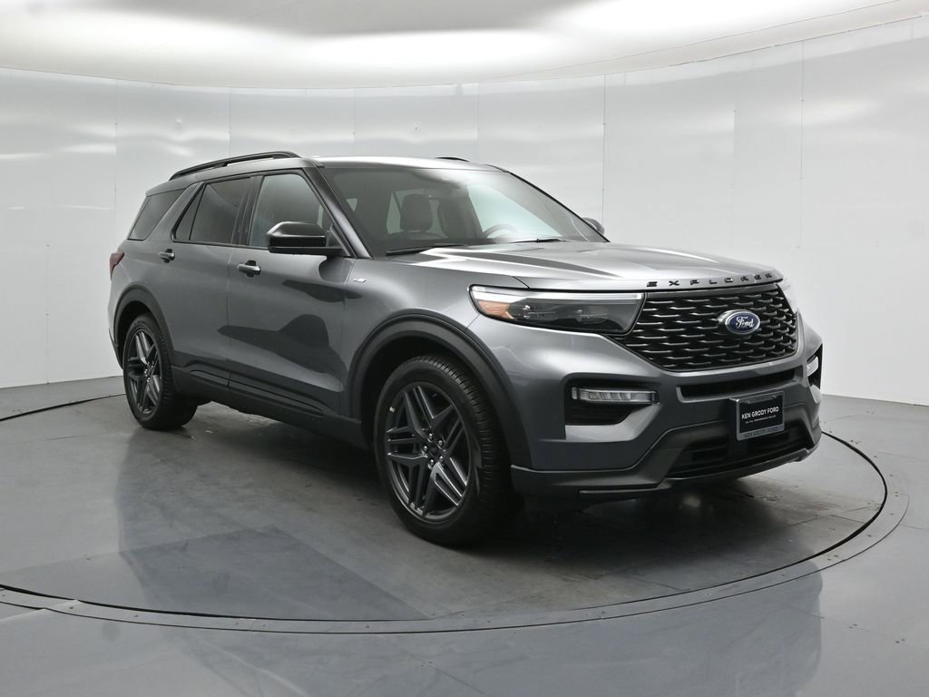 Certified 2024 Ford Explorer ST-Line w/ Class IV Trailer Tow Package RWD image 52