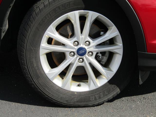 Certified 2018 Ford Escape SE w/ SE Sync 3 Package AWD/4WD image 6