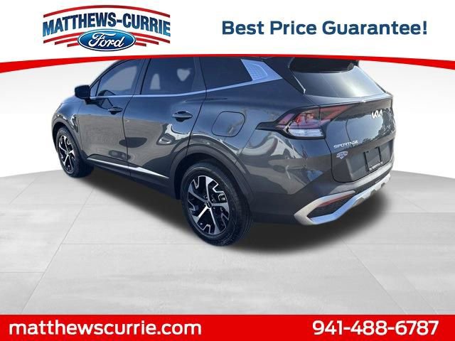 Used 2024 Kia Sportage EX image 2