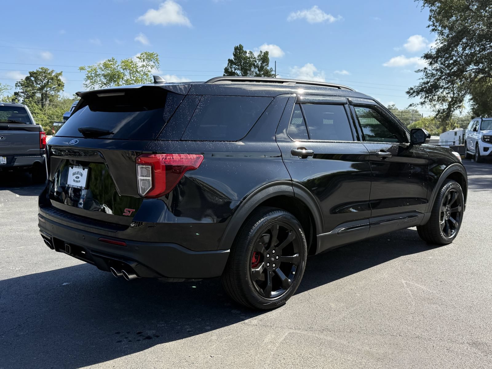 Certified 2023 Ford Explorer ST w/ Equipment Group 401A AWD/4WD image 4