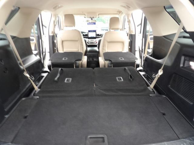 Certified 2022 Ford Explorer XLT w/ Equipment Group 202A RWD image 31