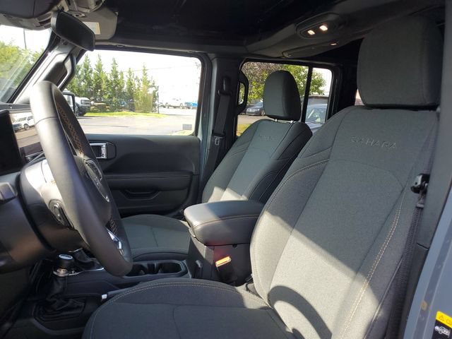 Used 2024 Jeep Wrangler Unlimited Sahara AWD/4WD image 5